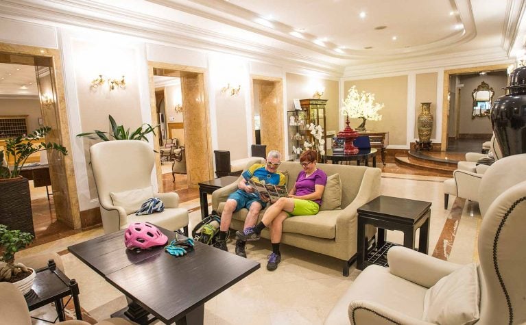 Ambasciatori Place Hotel