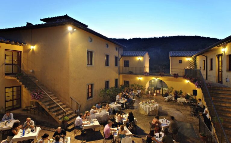 Hotel Casolare Le Terre Rosse