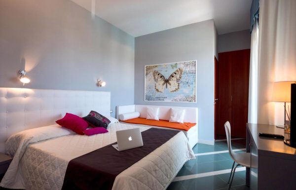 Standard double room with side sea-view balcony