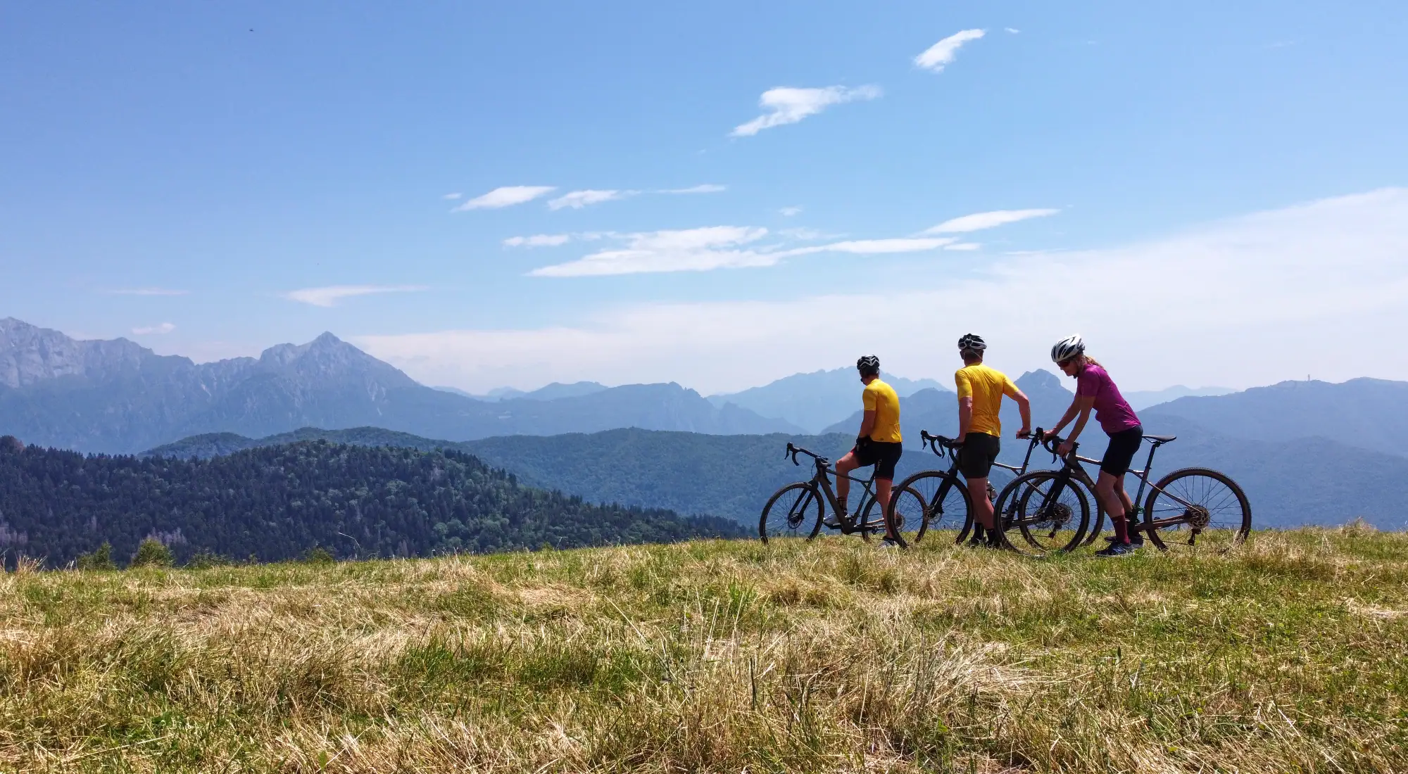 <span>GRAVEL</span> Holidays